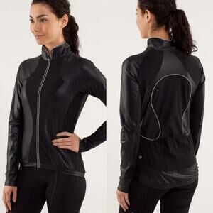 Lululemon Black Paceline Zip Up Jacket. Rare.⭐️⭐️